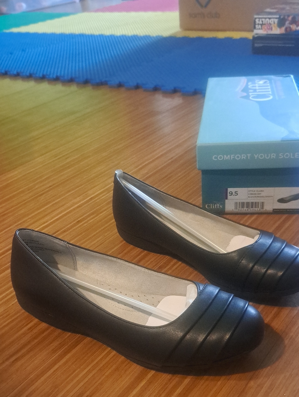 Cliffs Clara by WHITE MOUNTAIN Black Faux-Leather Quilted Toe Women's Flats 9.5